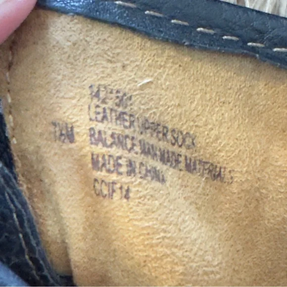 Sofft Black Ankle Boots with Buckle, women’s 7.5​ - Picture 9 of 13